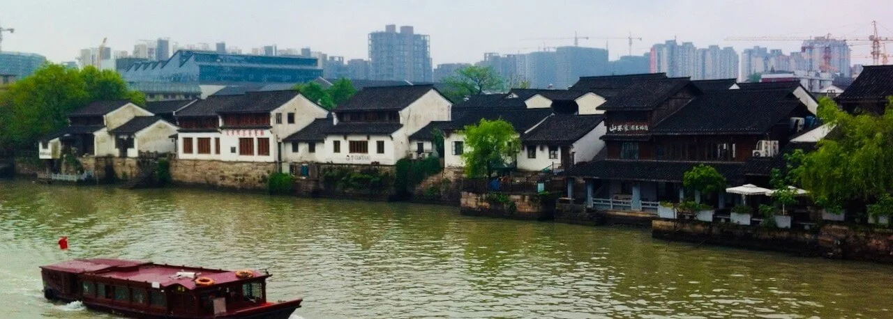 拱宸桥下的京杭运河