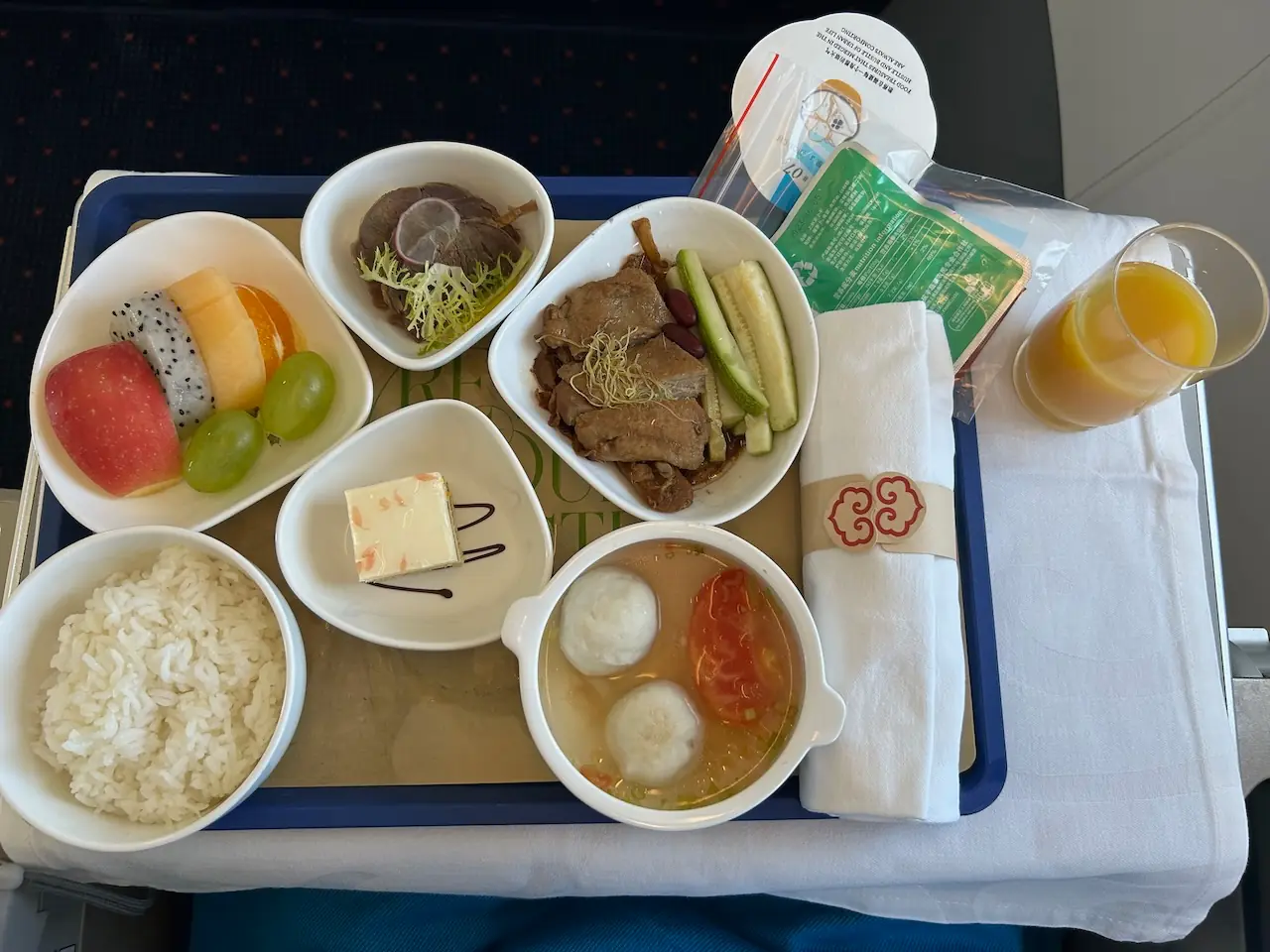 厦航商务舱餐食